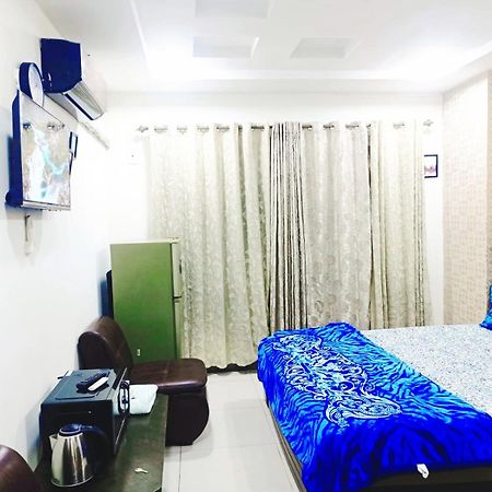 רוואלפינדי Crystal Comfort Studio מראה חיצוני תמונה